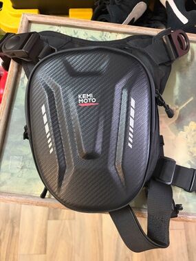 Kemi Moto Black Hard-Shell Crossbody Bag for Men